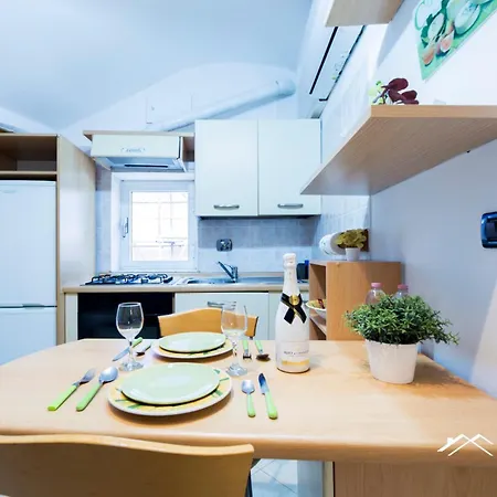 דירה 4m|1br| A/c| Wi Fi By Tilo ג'נובה